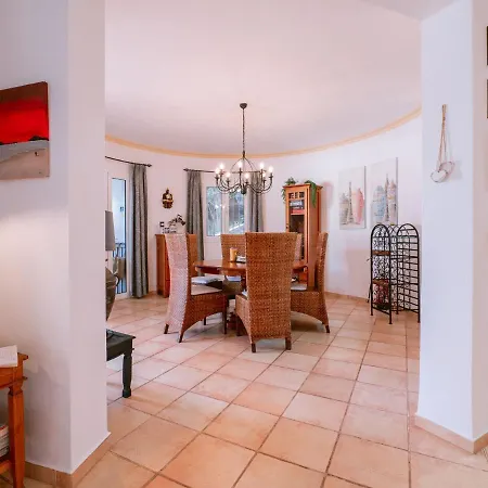 Belvilla By Oyo Monte Perdido Villa